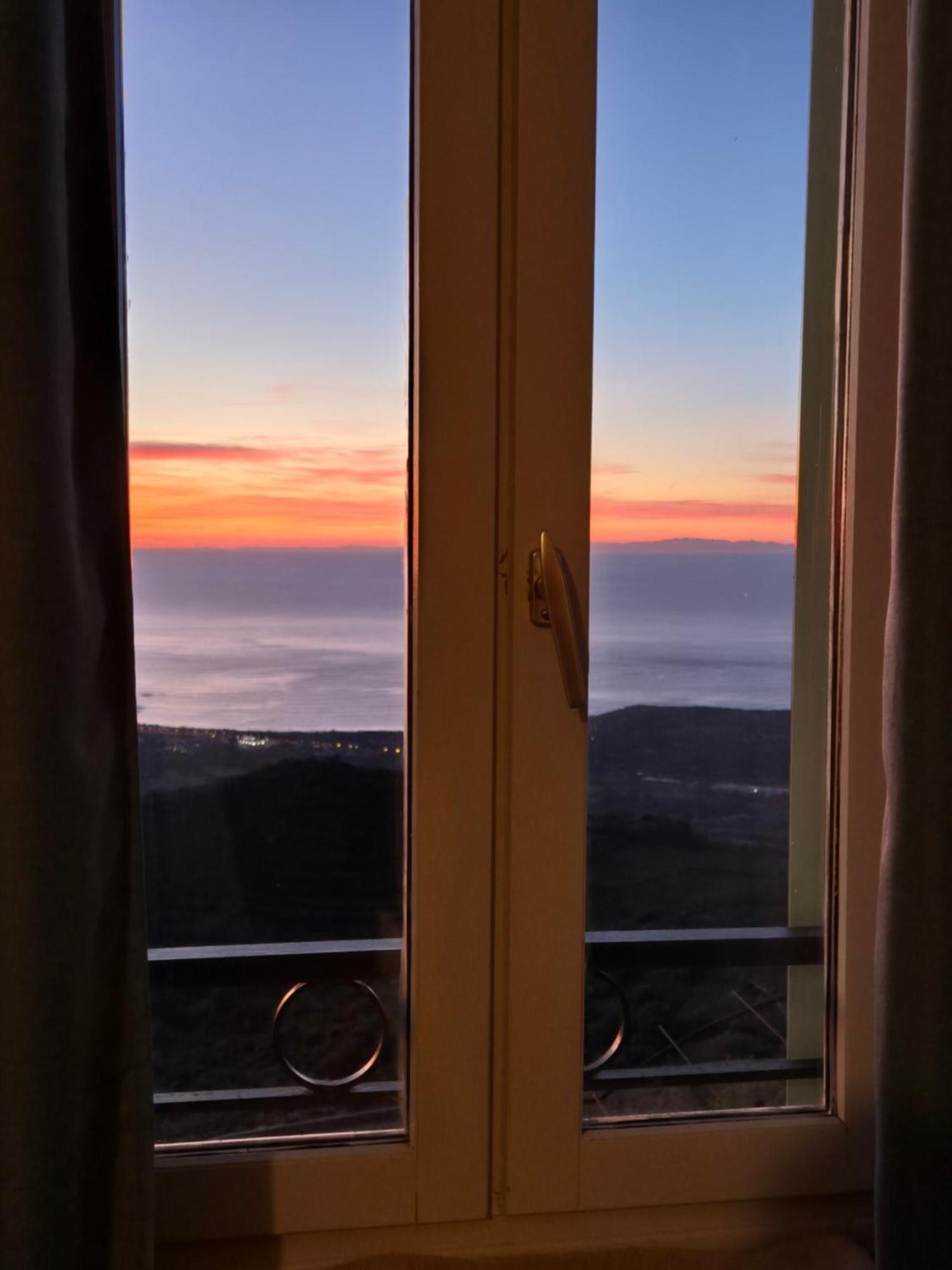 Holiday home Superbe Maison De Village Authentique Vue *